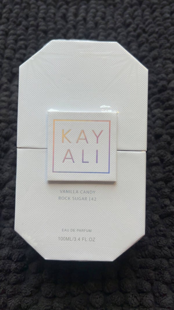 Kayali Vanilla Candy Rock