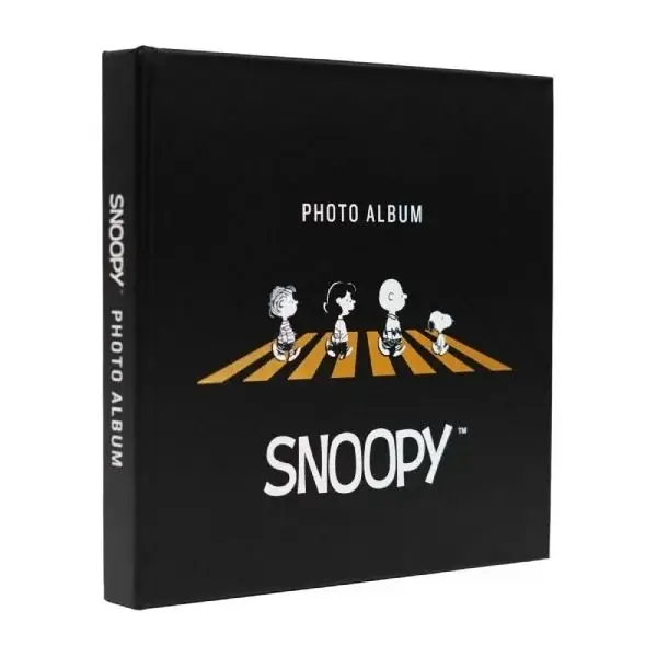 ALBUM FOTO 16X16CM 24 PAGINAS AUTOADHESIVAS SNOOPY