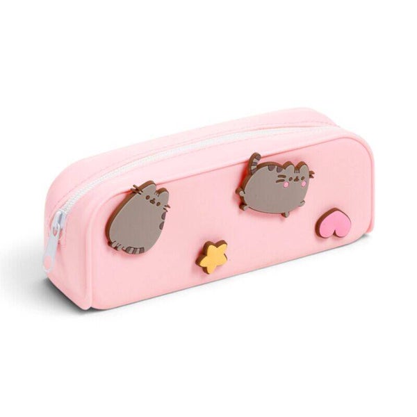 ESTUCHE DE SILICONA CON ACCESORIOS GATO PUSHEEN ESTRELLAS Y CORAZONES