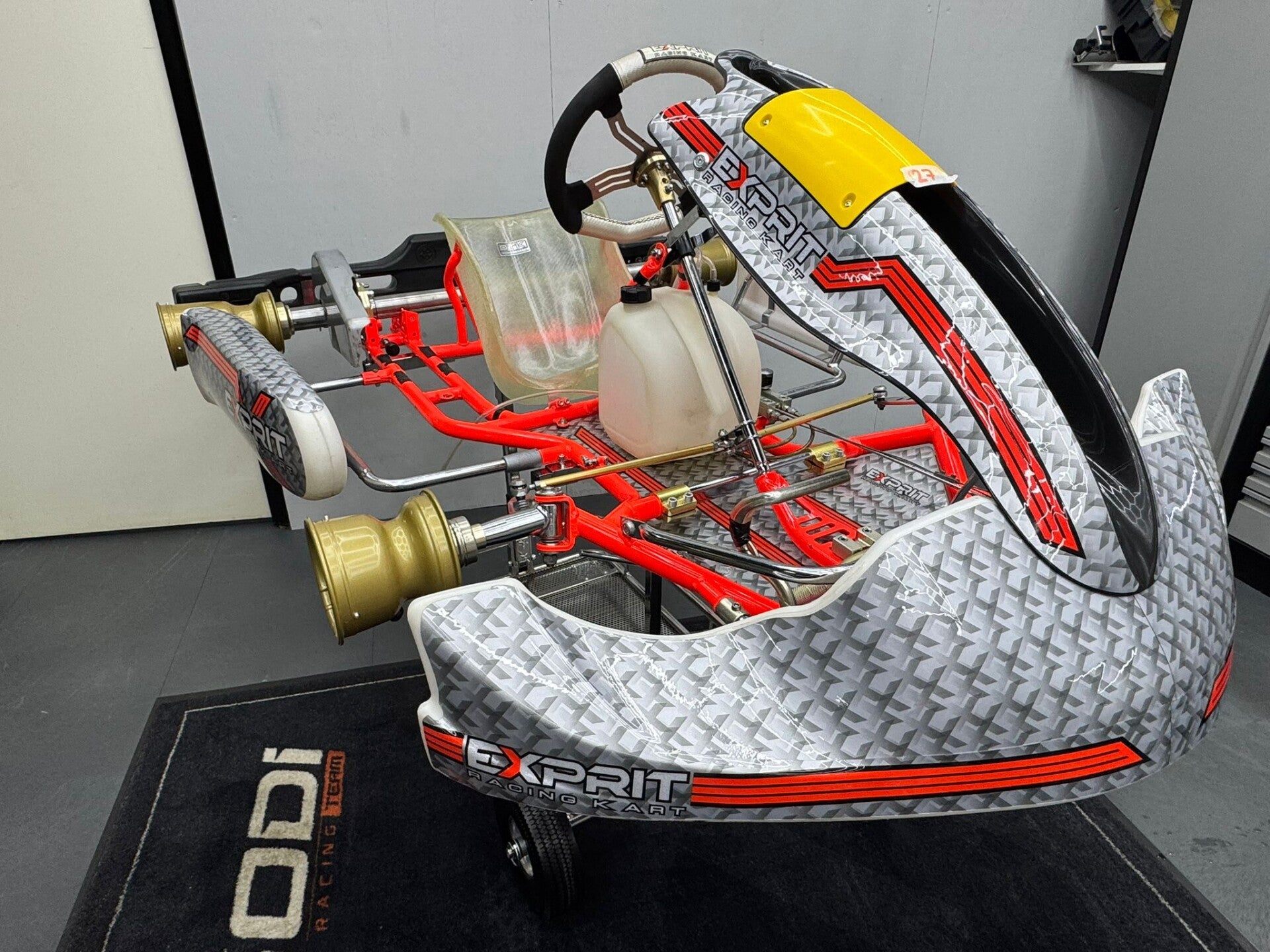 TE KOOP: EXPRIT KART ( 3 dagen jong! ) #27