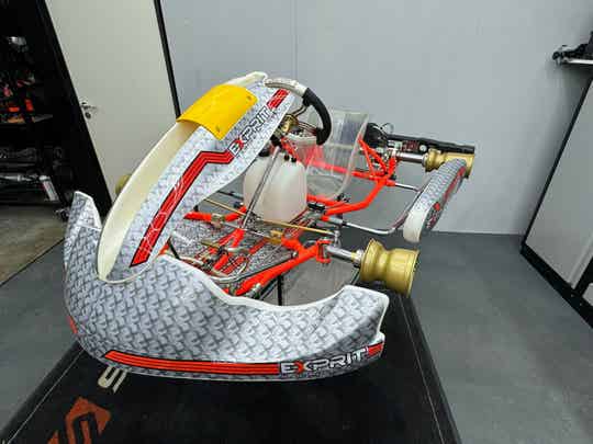 TE KOOP: EXPRIT KART ( 3 weekenden jong!) #19