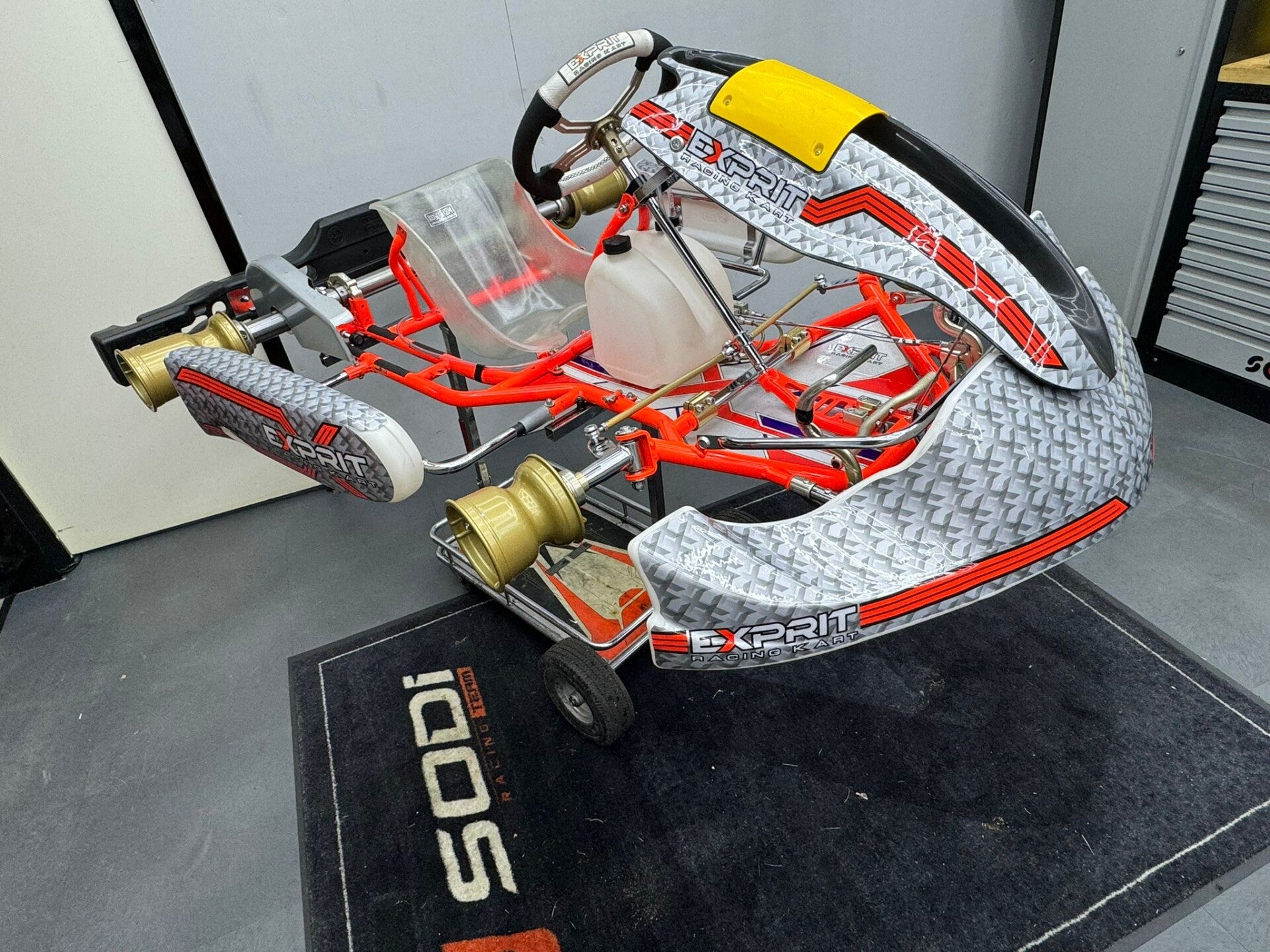 TE KOOP: EXPRIT KART ( 2 weekenden jong!) #8