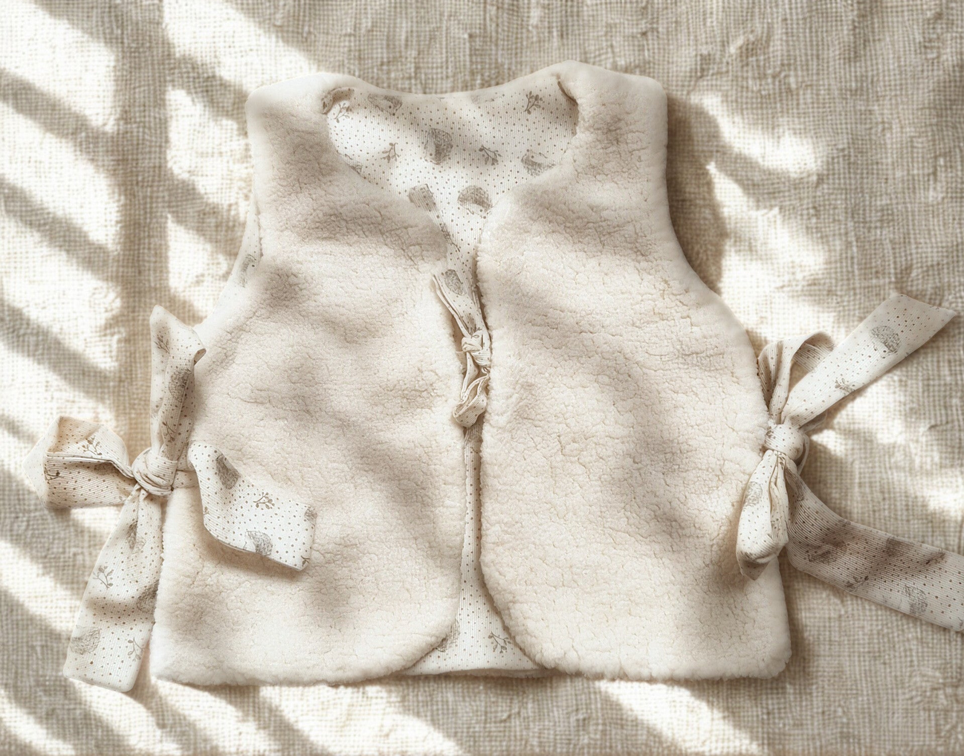 Gilet berger avec noeuds