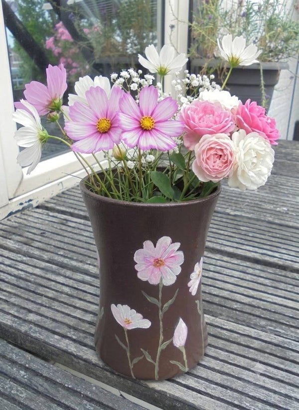 handbeschilderde vaas in aubergine