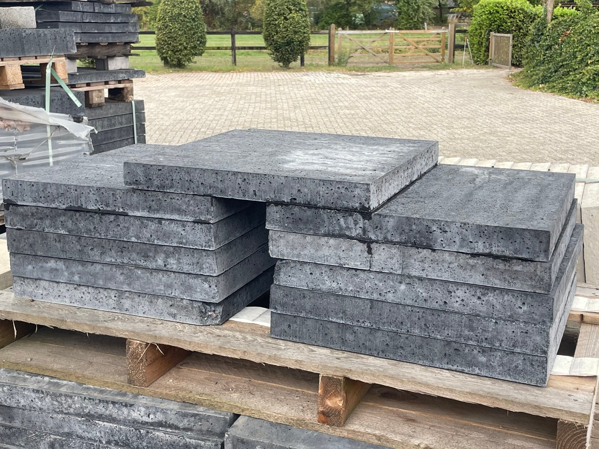 11 stuks Oud Hollandse tegels 50x50x5 Carbon RESTPARTIJ Gehele partij voor: