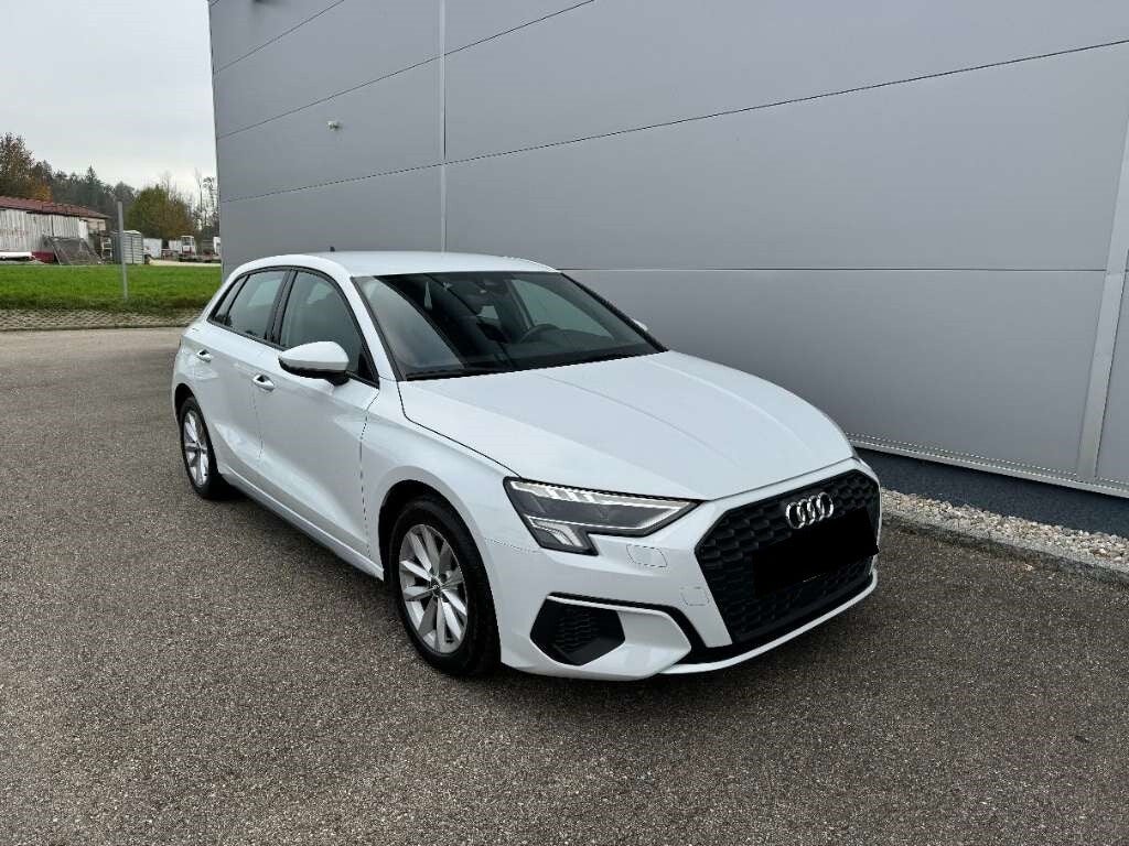 Audi A3 Sportback 35 TDI S-tronic*GARANTIE*LED*APP* Berline