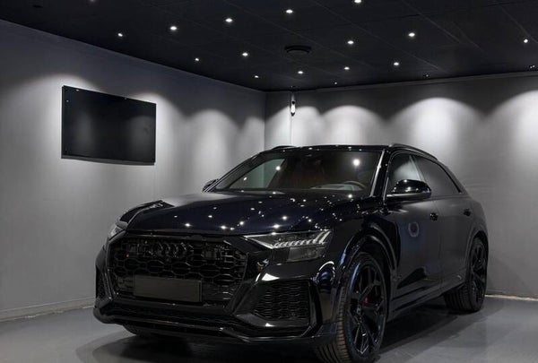 Audi RS Q8 V8 611HP / ACC / HUD / PANO / N.VISION / WEBASTO