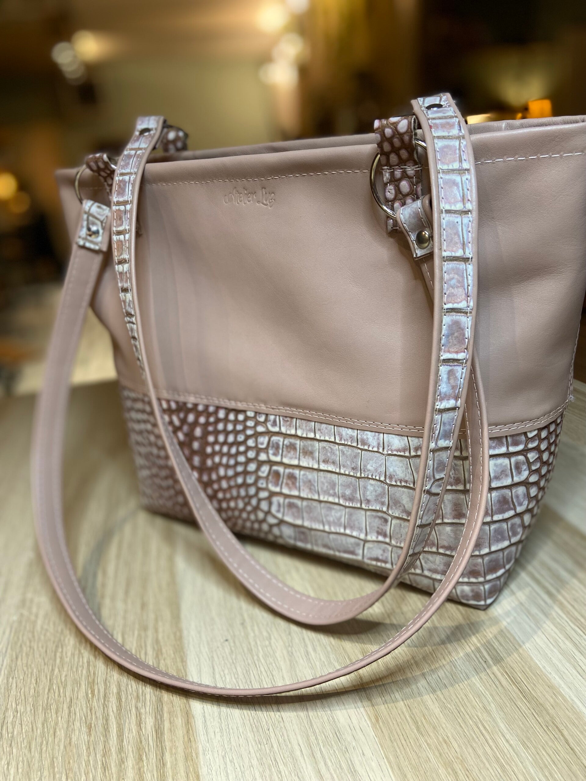 Totebag. Oudroze met leuke print