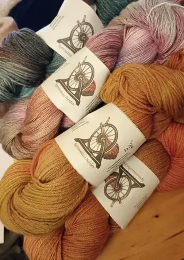 🩶 Fjällgarn – Naturverbunden & robust