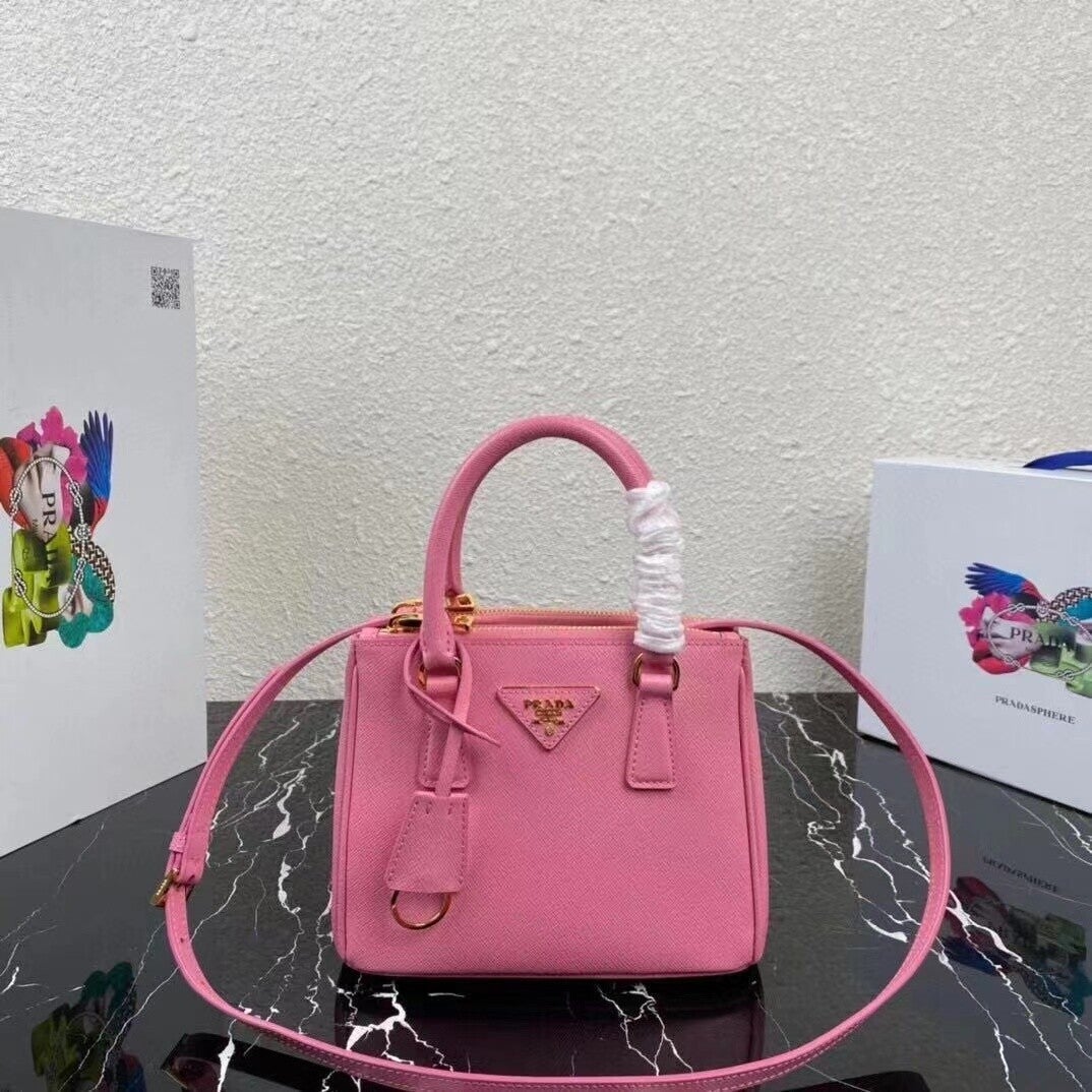 Prada Tasche
