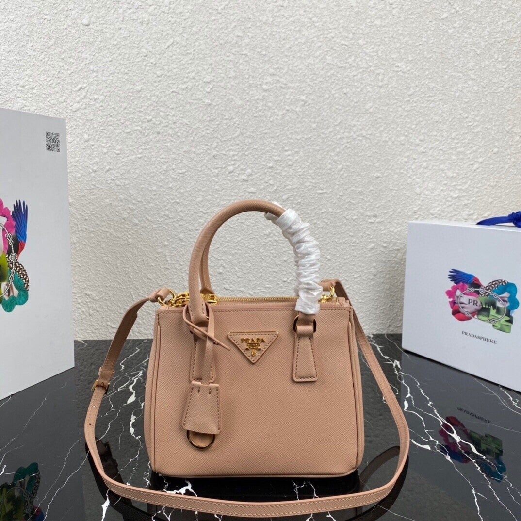 Prada Tasche