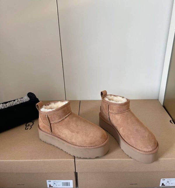 UGG Dunkelbraun