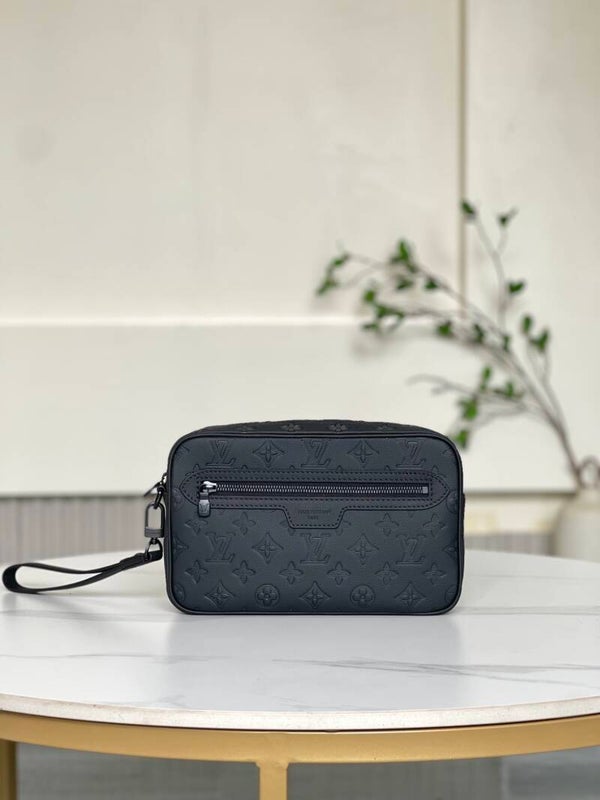 LV Etui
