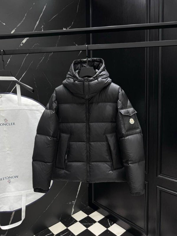Moncler Schwarz