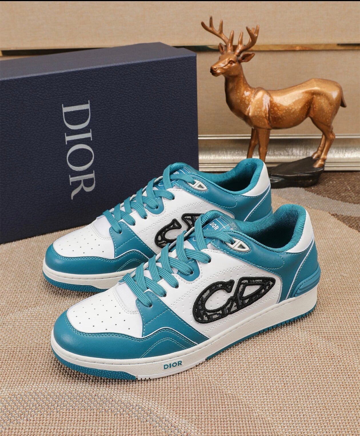 Dior B57 Dunkelblau