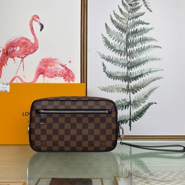 LV Etui