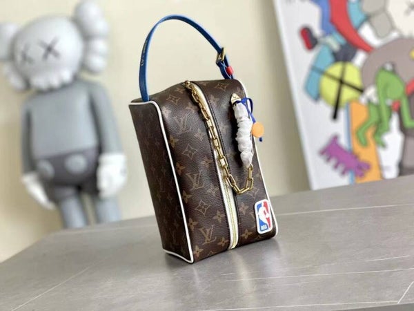 LV x NBA Kulturbeutel