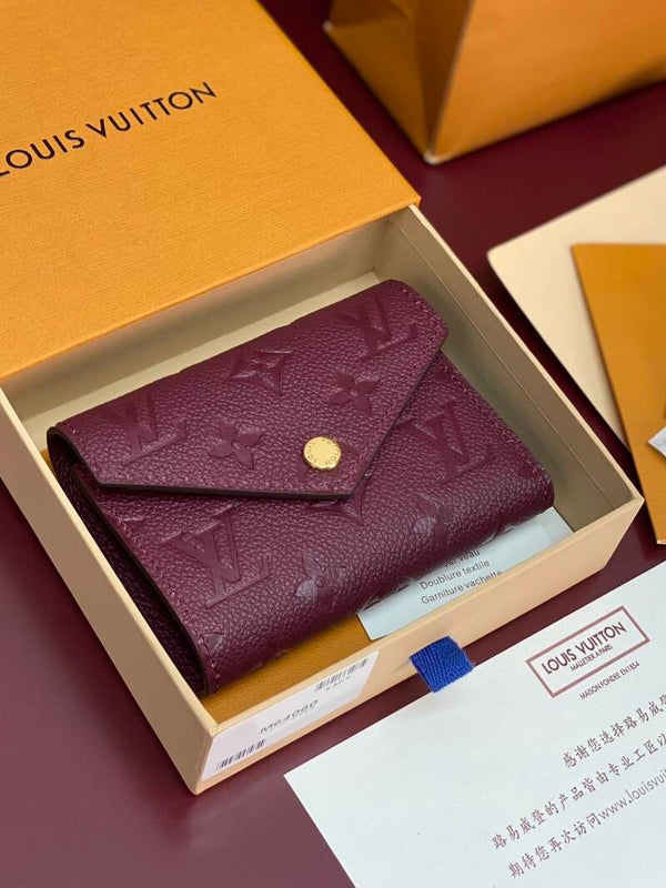 LV Etui
