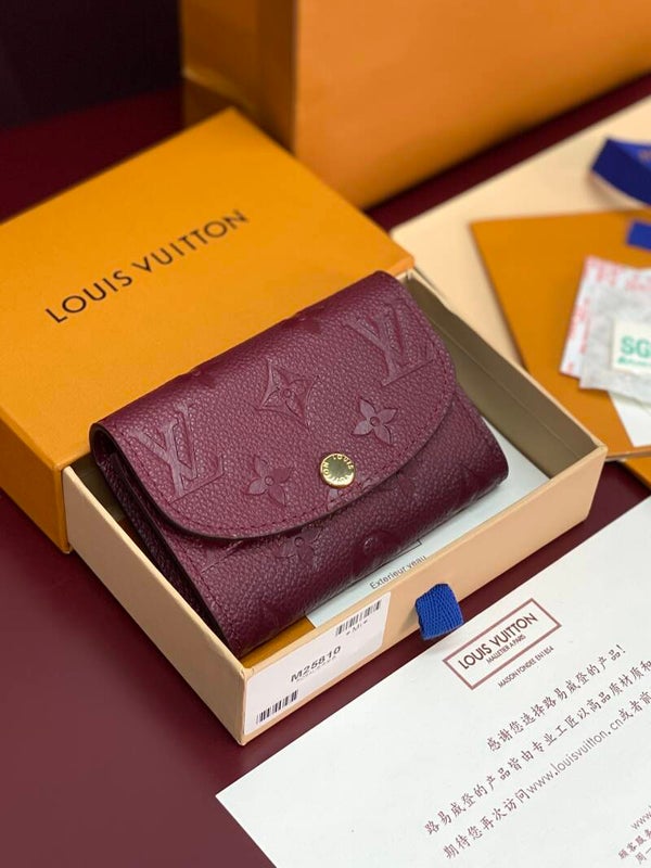 LV Etui