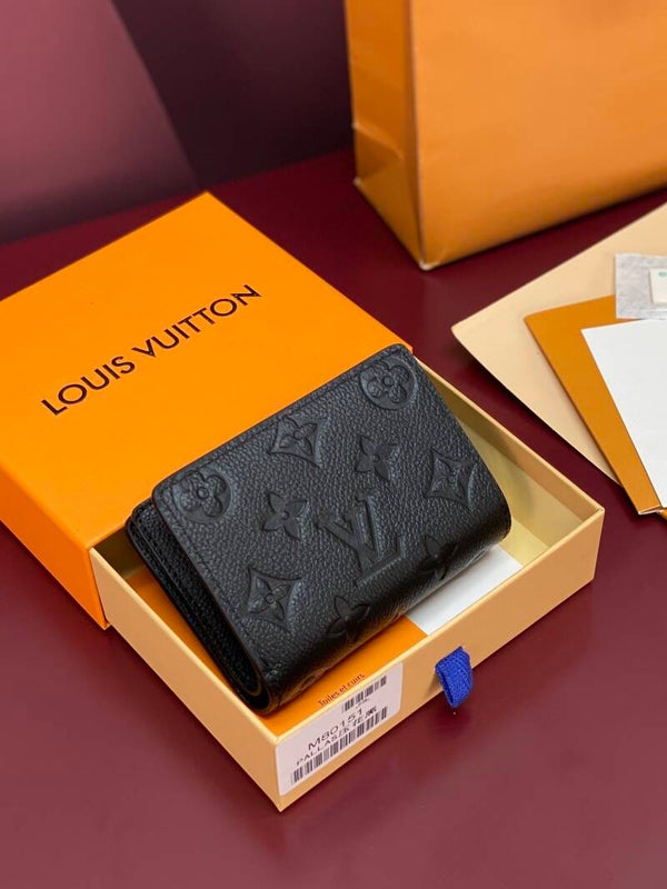 LV Etui