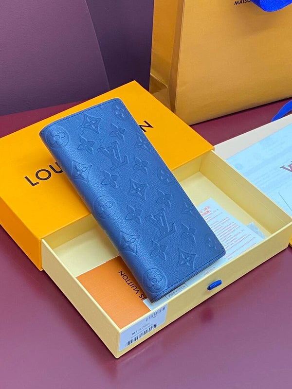 LV Etui