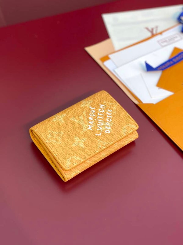 LV Etui
