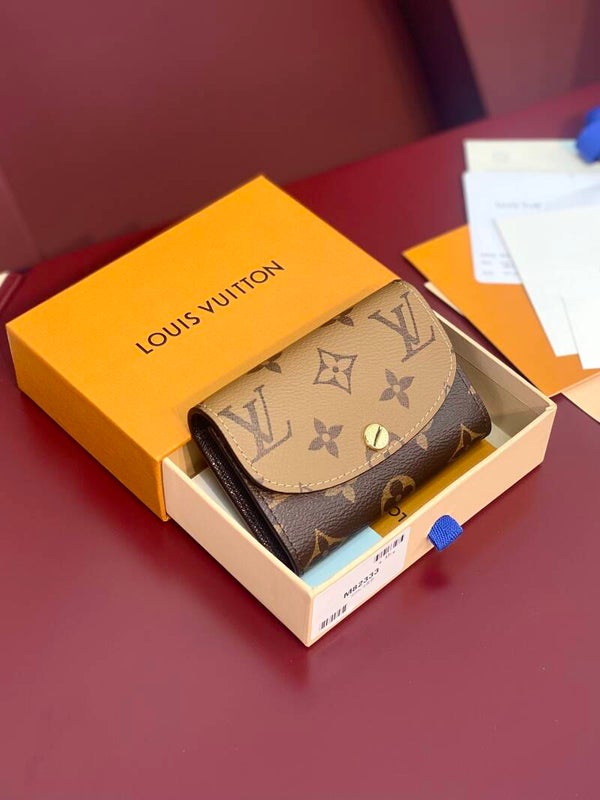 LV Etui