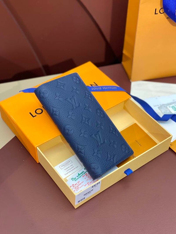 LV Etui