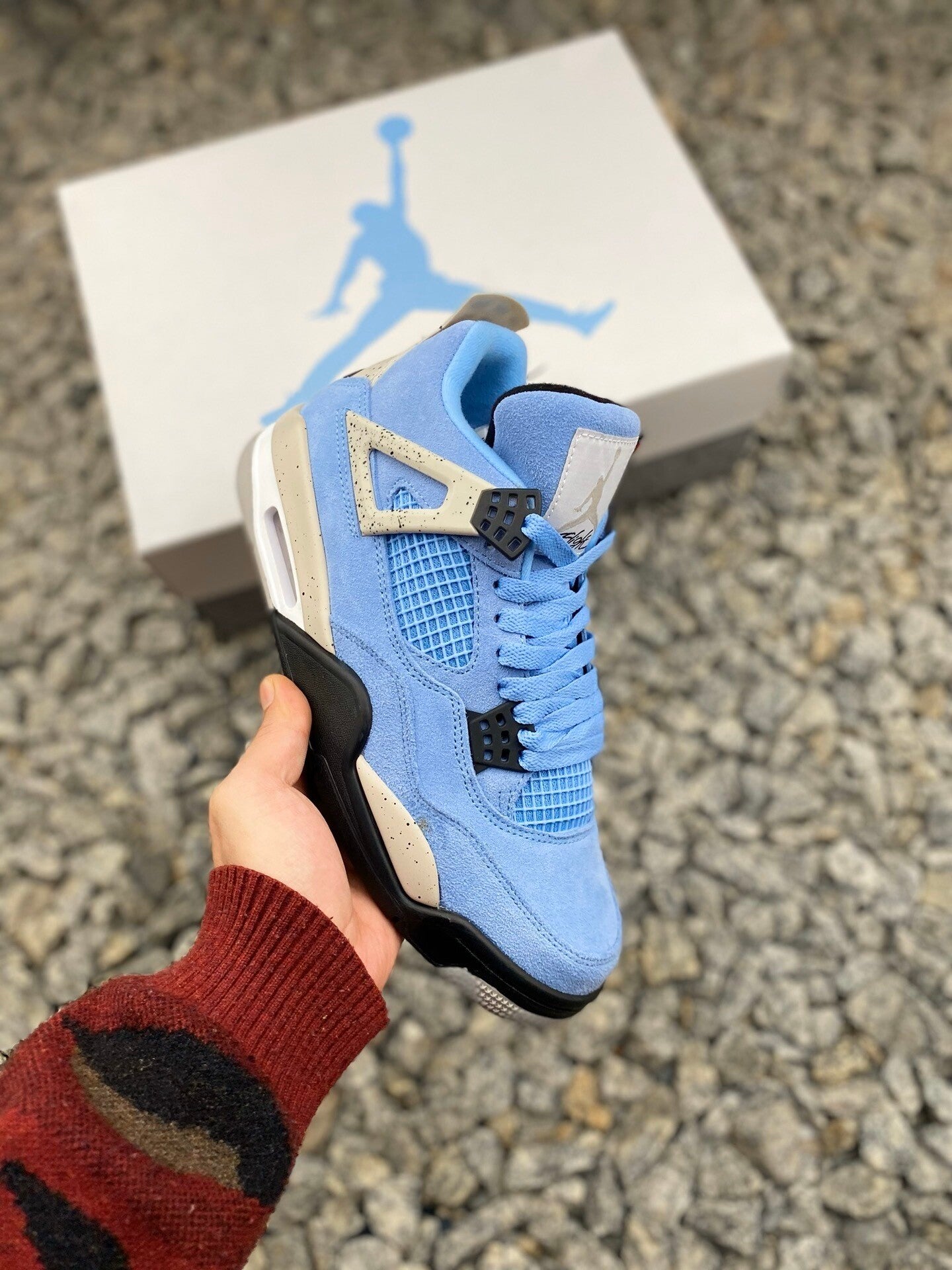 Air Jordan 4 Retro University Blue