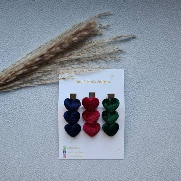 Alligatorclip met hartjes navy/bordeauxrood/groen