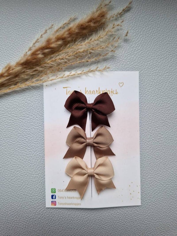 Strikken op alligatorclip van 3cm (donkerbuin, bruin, beige)