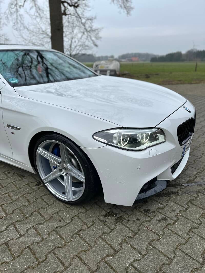 Ohne Lippe 
