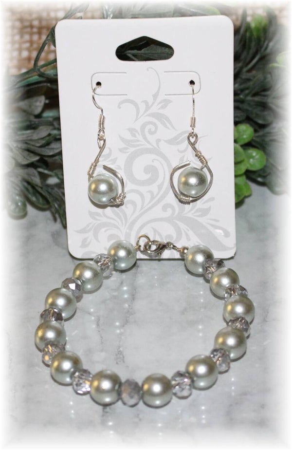 BE53 Bracelet and Earrings Set