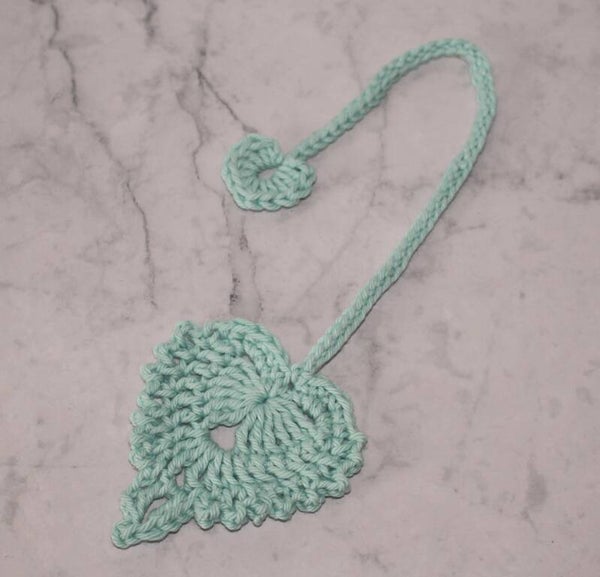 CRBM-004 Crochet Bookmarker