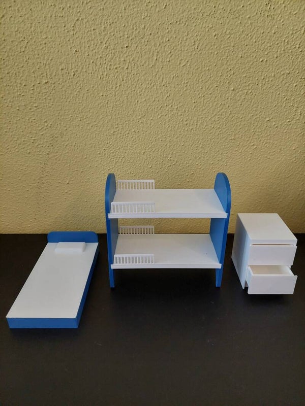 Stapelbed met 1-persoonsbed en nachtkastje 1:12