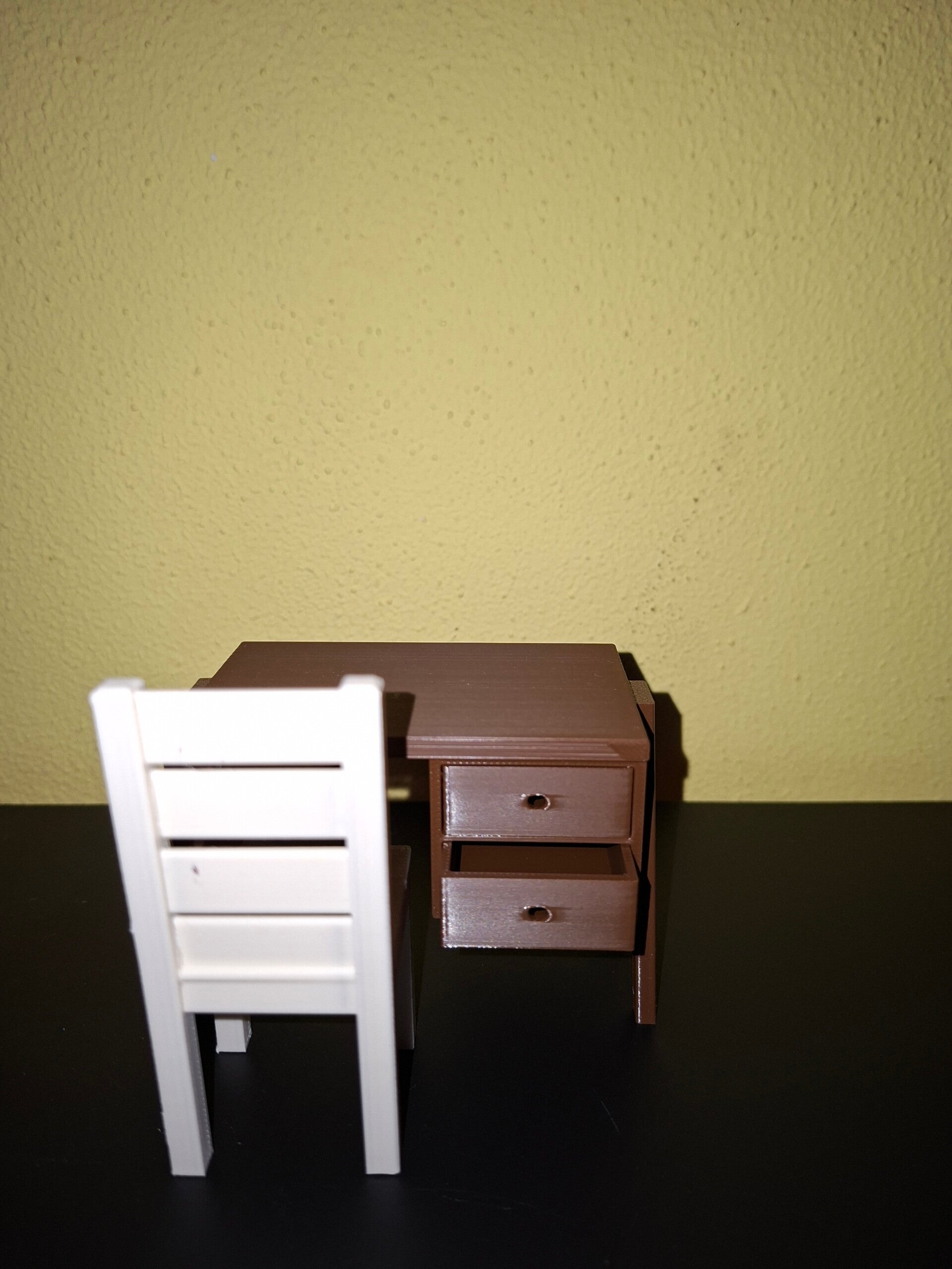 Ouderwets bureau met stoel 1:12