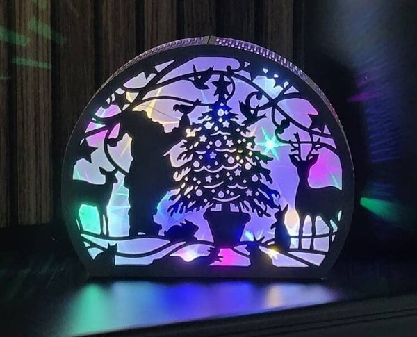 ✨ Sfeervolle LED Kerstdecoratie – Silhouet met dieren en kerstboom ✨