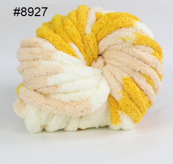#8927 Variegated chunky yarn