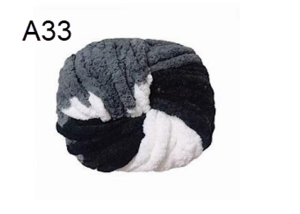 A33 Variegated chunky yarn