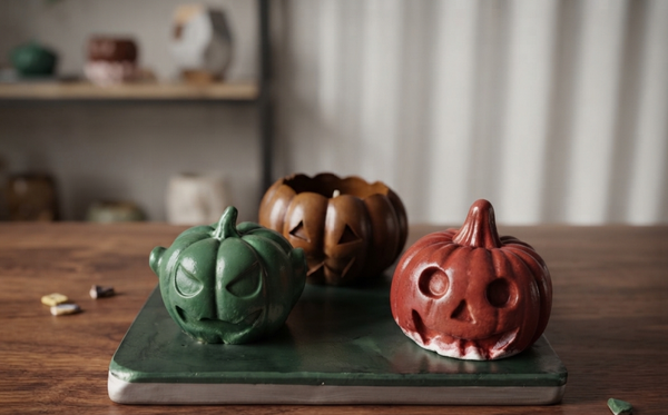 La Ronde des Citrouilles : L'envoûtement de la cire d'abeille