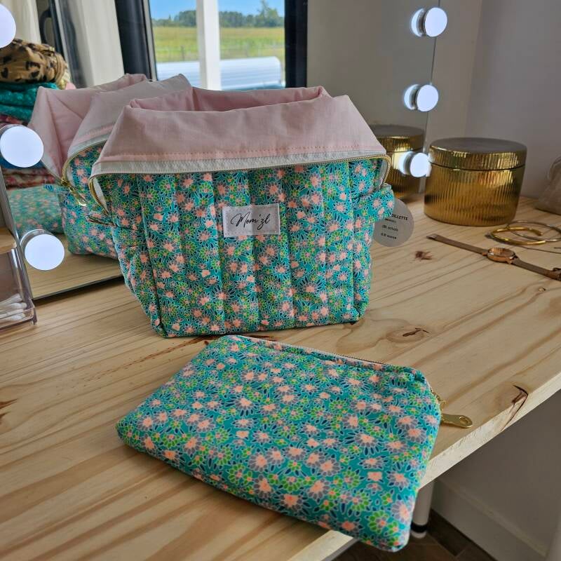 Trousse de toilette petites fleurs