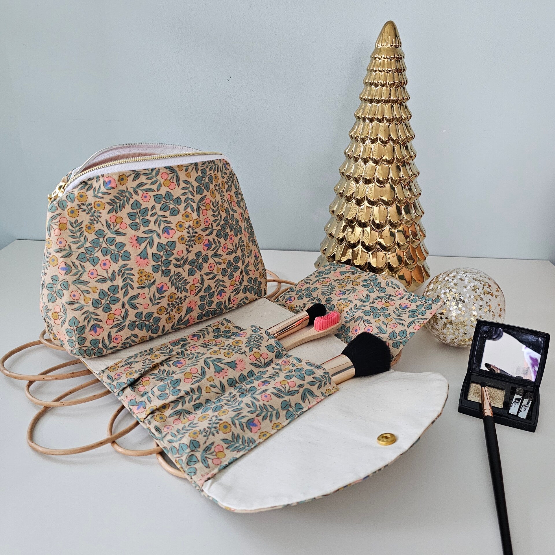 Trousse à maquillage petites fleurs