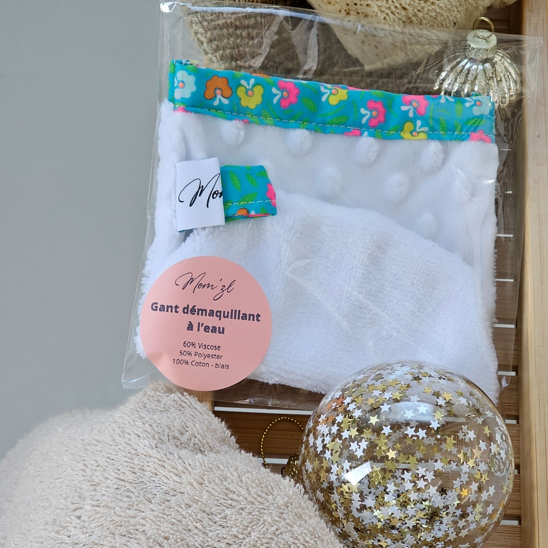 Gant démaquillant
