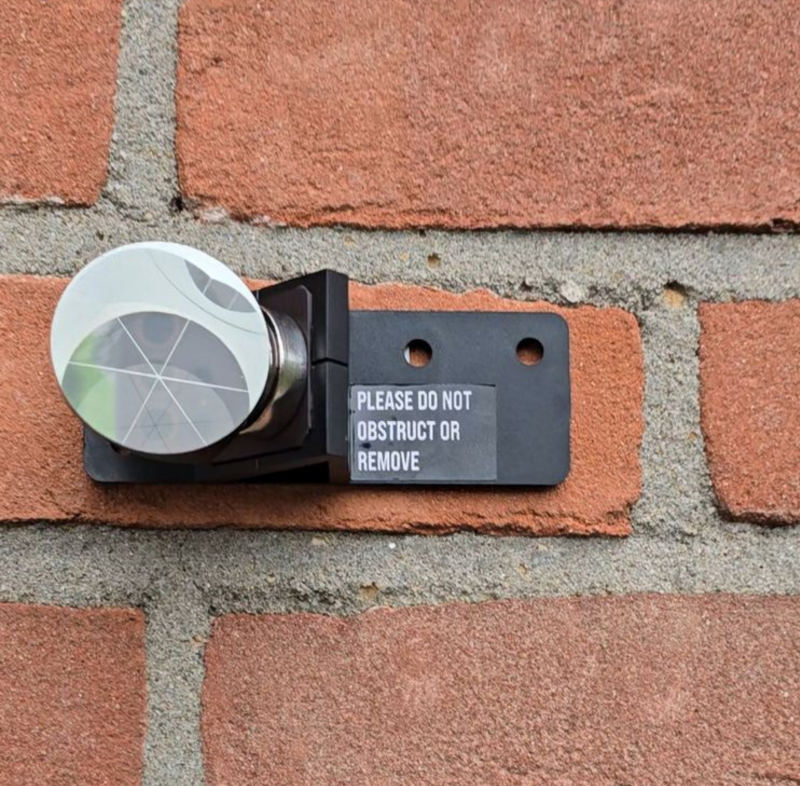 Magnetische 1,5 inch/38.1 CornerCube prisma (size L) incl. adaptor met potmagneet.
