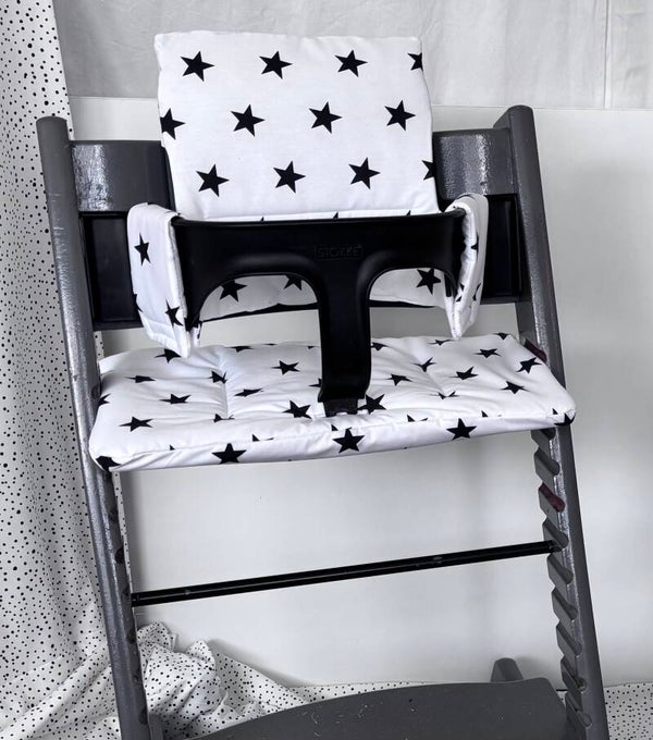 Witte kussenset met zwarte sterren
