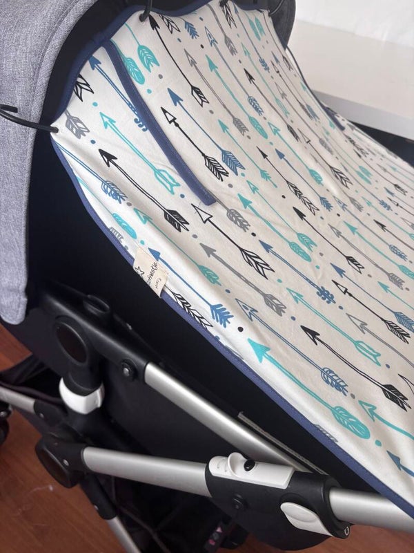 Witte zonnedoek met blauw en grijze print