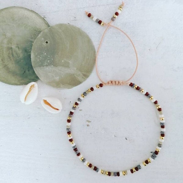 Enkelbandje in goud-bruin tinten