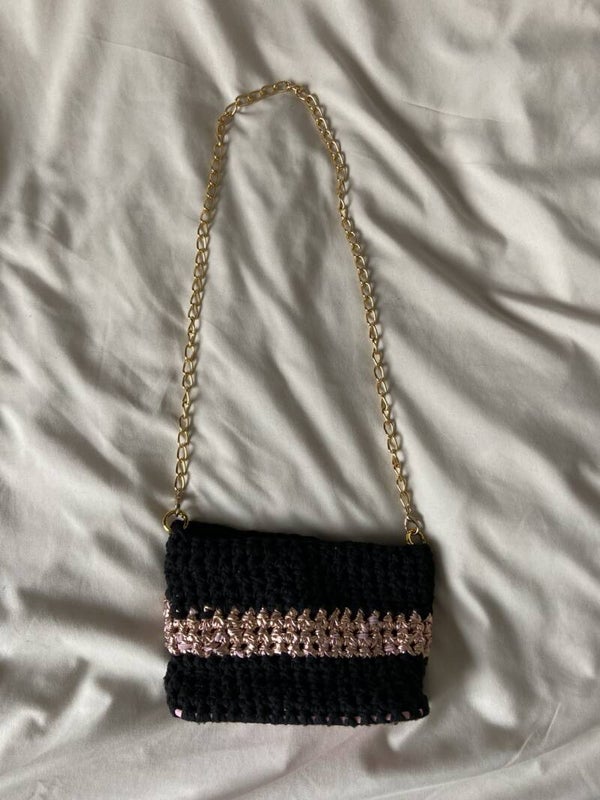 Roze/zwarte tas gouden hengsel
