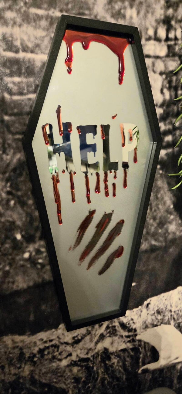 Sargspiegel Bloody Help