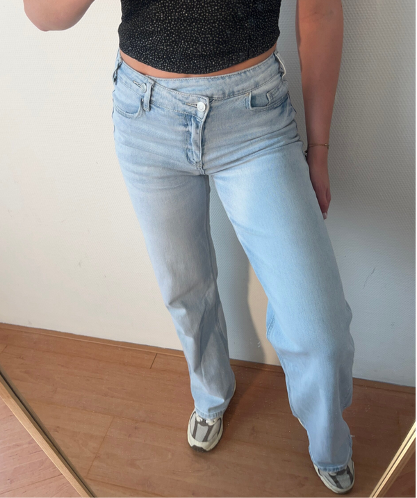 Cross waist jeans Redefined